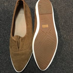 Sanuk Brown Flats